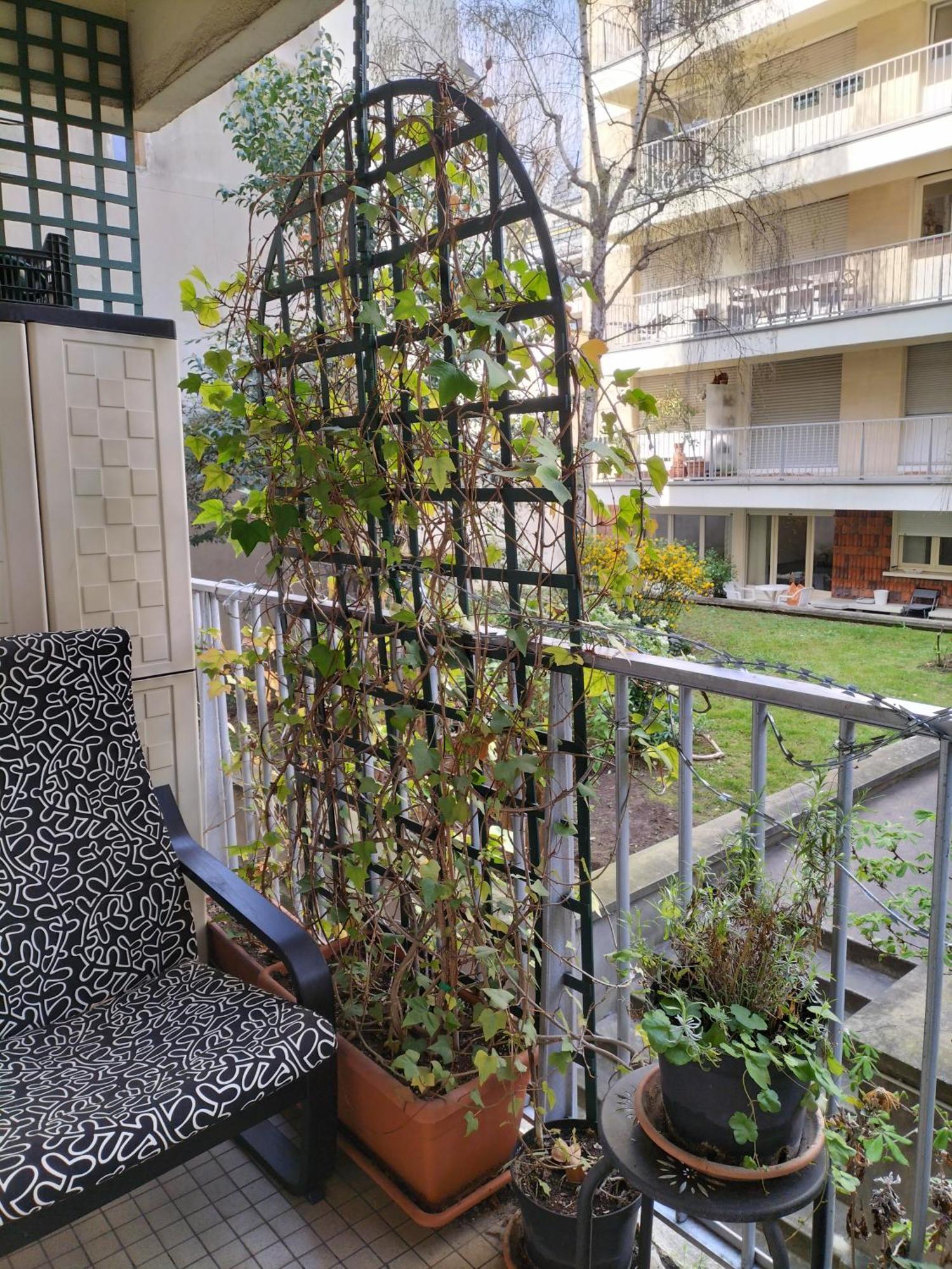 Apartment Remy Dumoncel *